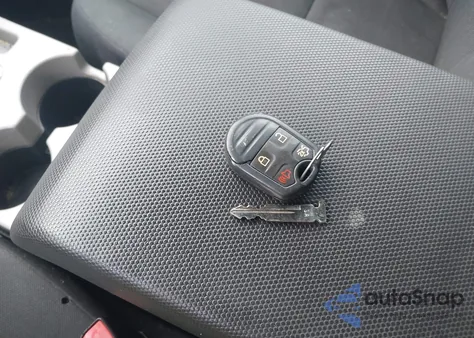 2012 Ford Escape Xlt z USA, uszkodzony, nr VIN 1FMCU0D76CKC27660